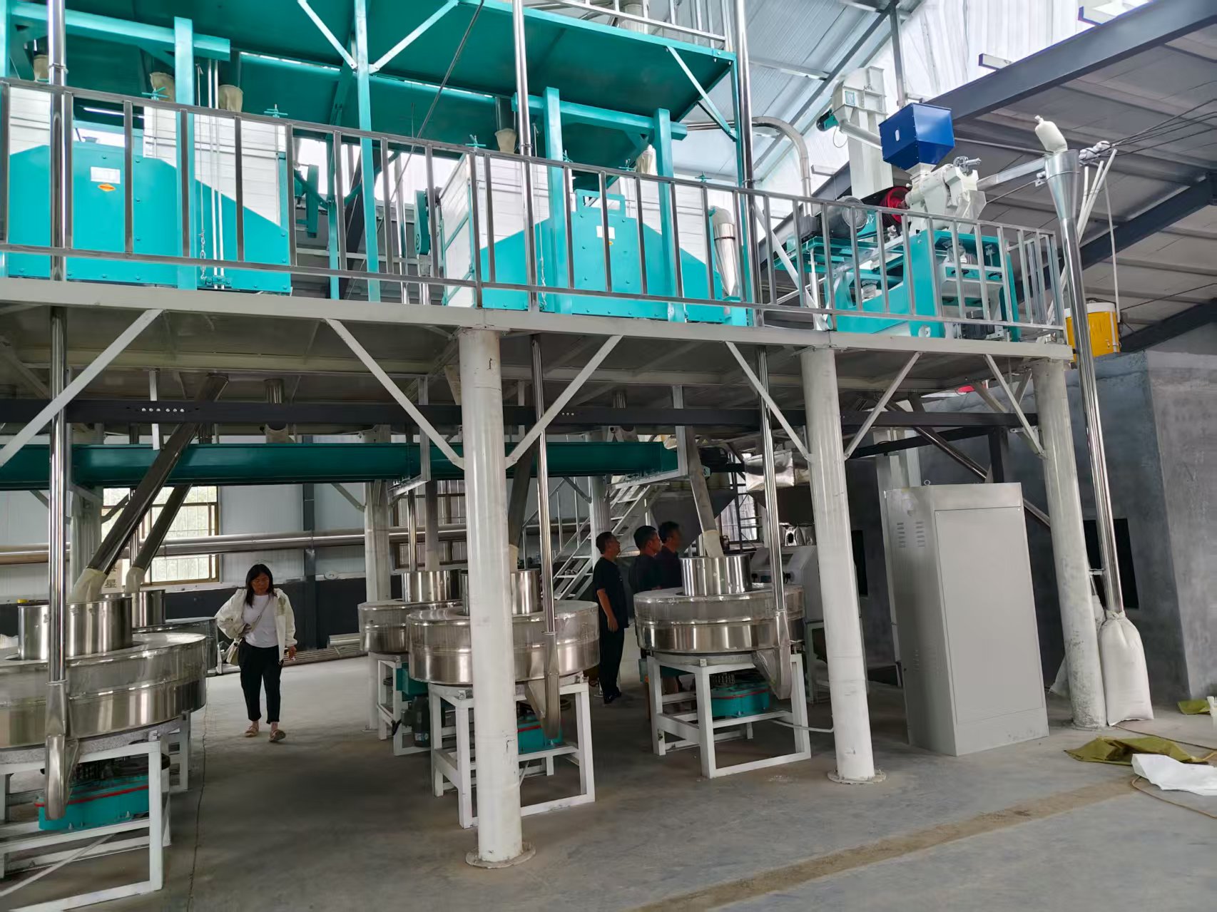 山東菏澤曹縣五加一石磨面粉機生產(chǎn)線